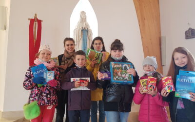 Zakupione gry dla dzieci ze szpitala ze sprzedaży palemek